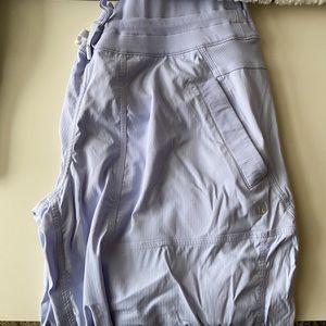 Lululemon Cropped Joggers
